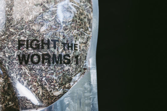 Fight The Worms 1 / 900g