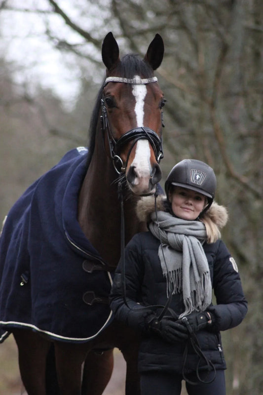 Emmi and St´ Ophir trust in natural solutions