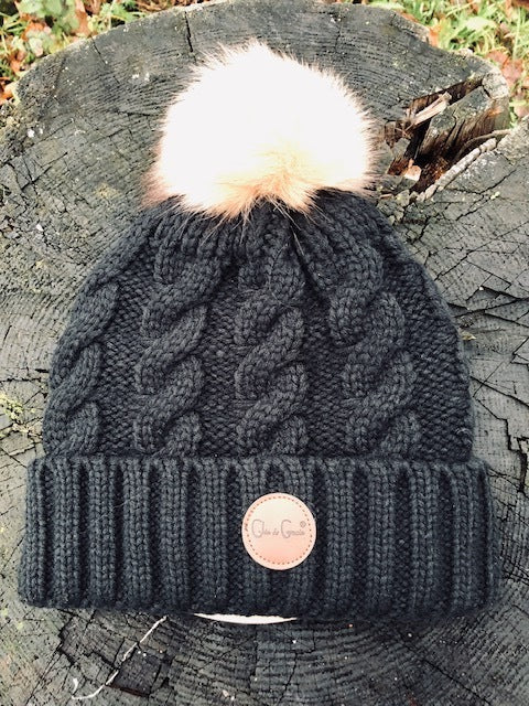 Chia de Gracia Beanie